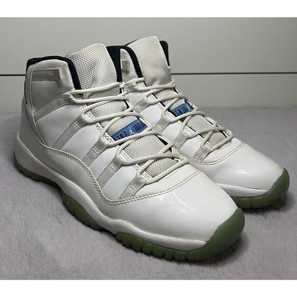 Jordan 11 Retro High Legend Blue US 7Y (Authentic & Great Condition- No Damage) - Picture 1 of 9